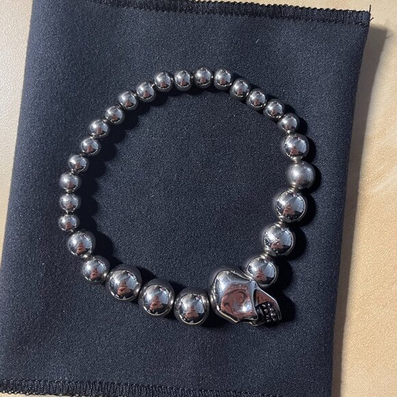 Alexander McQueen Skull Beaded Bracelet - Picture 2 of 3